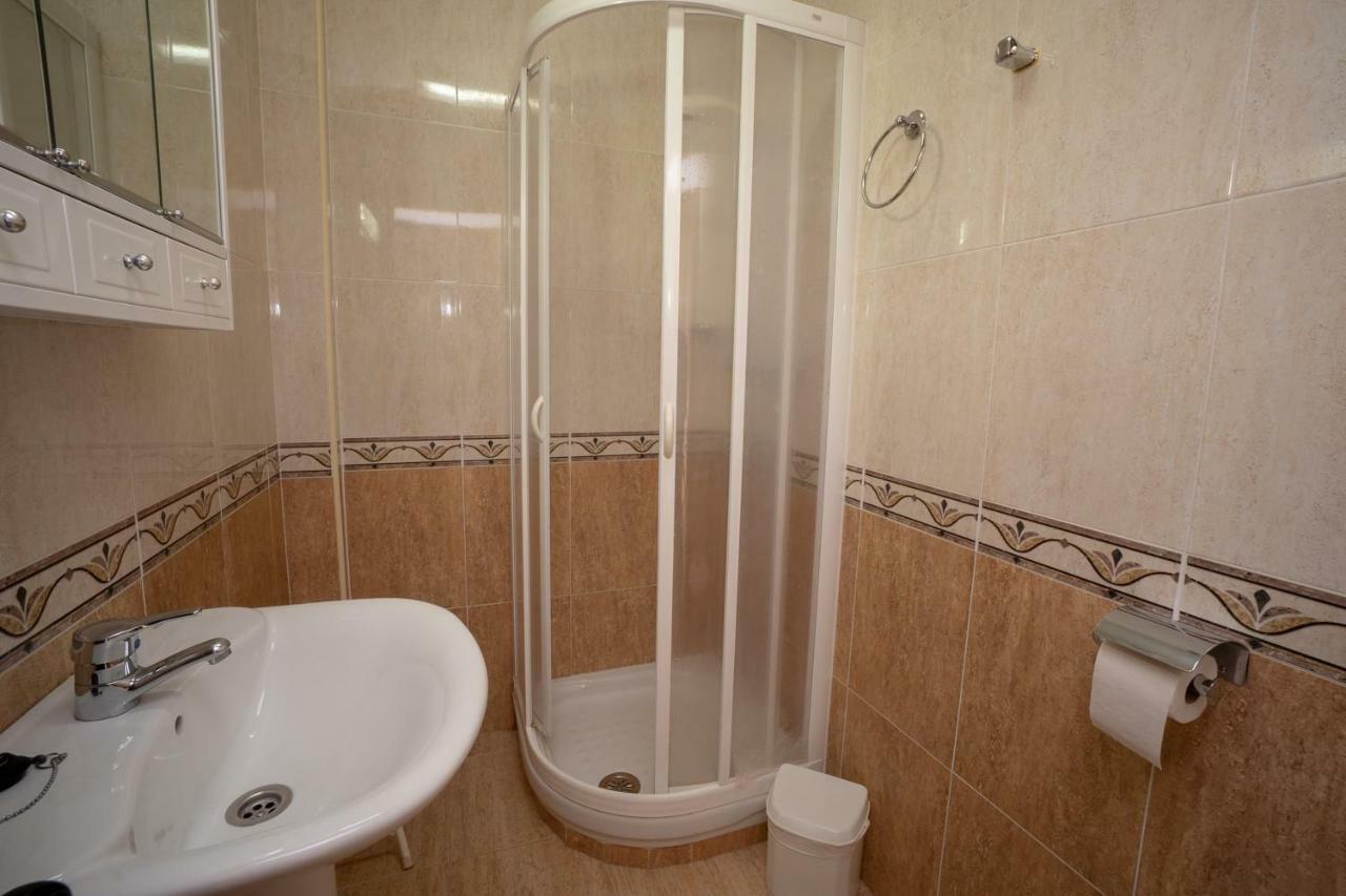 Mandarinos 35 Apartment Нерха Екстериор снимка
